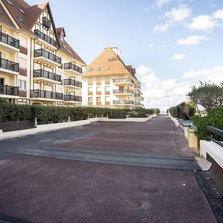 Les Normandieres-24 By Interhome Apartment Cabourg